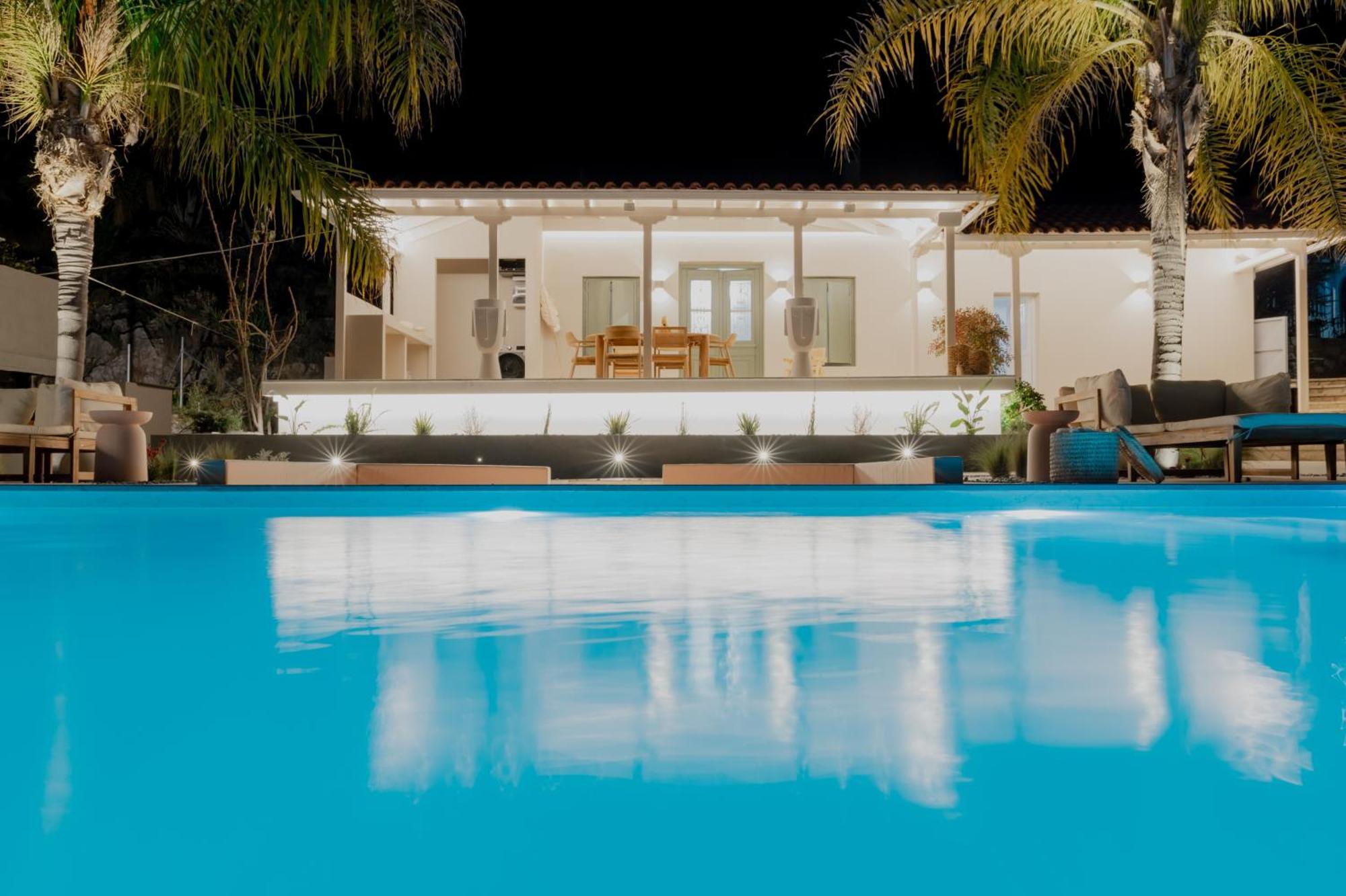 Nafplio Blue Topaz Poolside Villa Εξωτερικό φωτογραφία